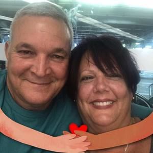 Meet your Posher, Jose antonio